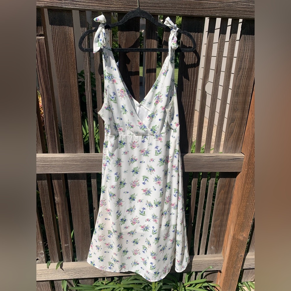 Floral midi dress - Picture 3 of 5